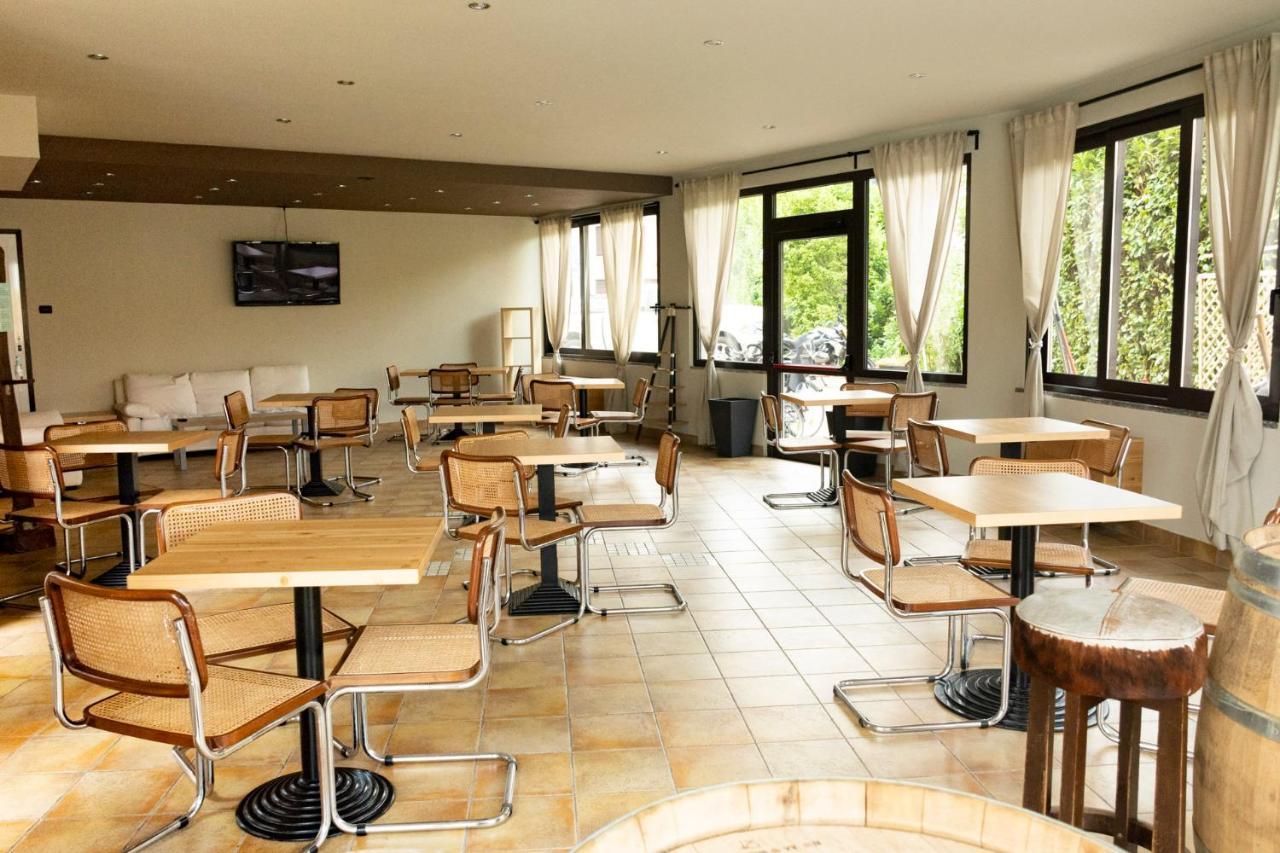 דומאסו Hotel Bungalows Europa מראה חיצוני תמונה