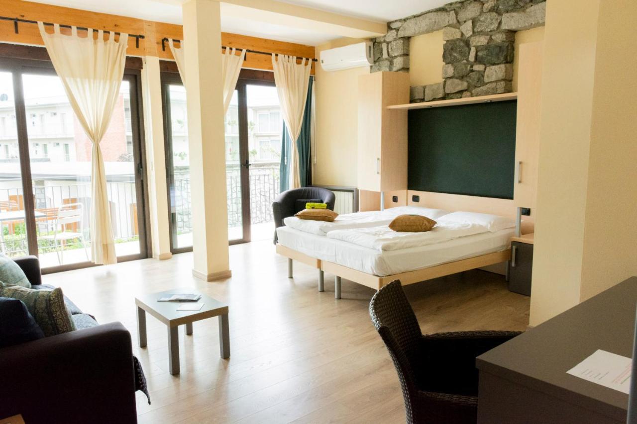 דומאסו Hotel Bungalows Europa מראה חיצוני תמונה