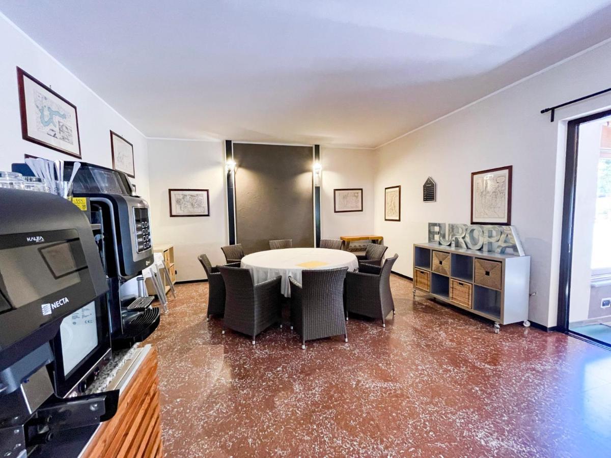 דומאסו Hotel Bungalows Europa מראה חיצוני תמונה